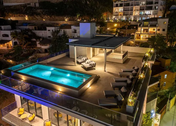 605 Tower Cabos